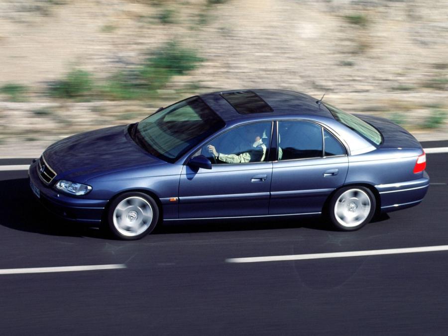  Opel Omega 1999 года  (фото 24 из 30)